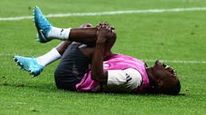 内维尔：曼联可不能用加纳乔换恩昆库，我能理解蓝军为何想这样做.